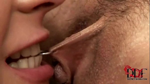 Mút rồi húp con hàu ngọt nước của em