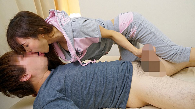 Khát khao được làm tình với dì một lần