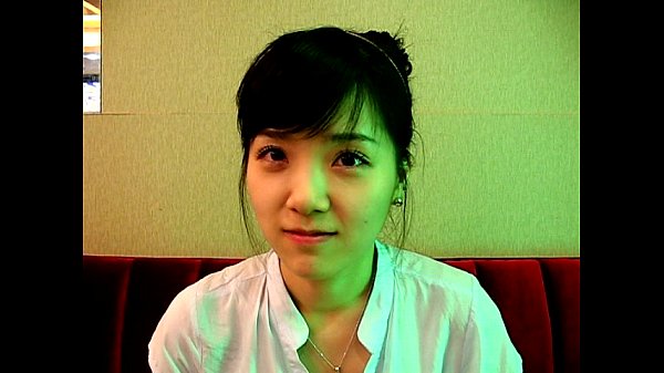 Hôm nay gạ địt em gái ngây thơ