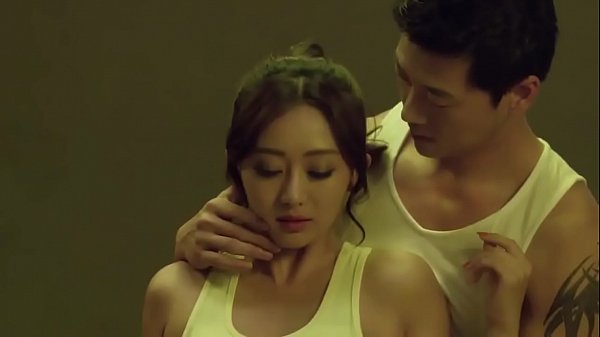 Mây mưa trong phòng tập nhảy