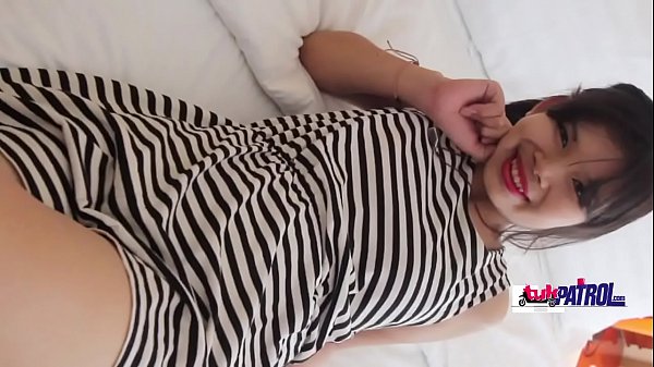 Chịch gái bán hoa ngoài chợ