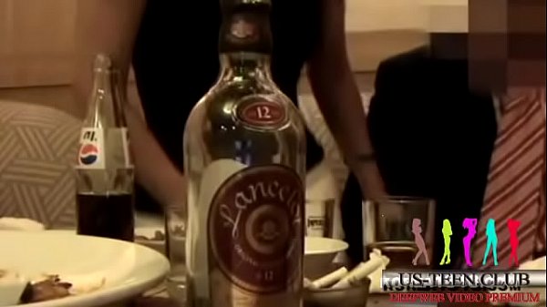 Bú cu có nhịp , chơi gái trong phòng hát