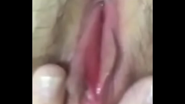 Dáng ngon lồn hồng thủ dâm
