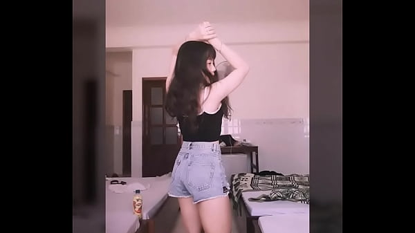 Dụ em gái xinh vào khách sạn nắc