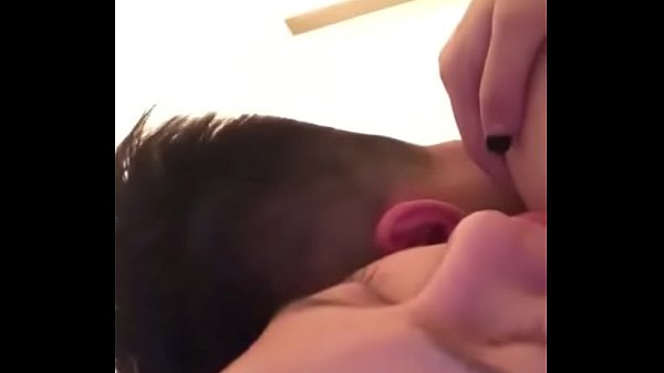 Em hotgirl vú bự thuê trai bao về chịch