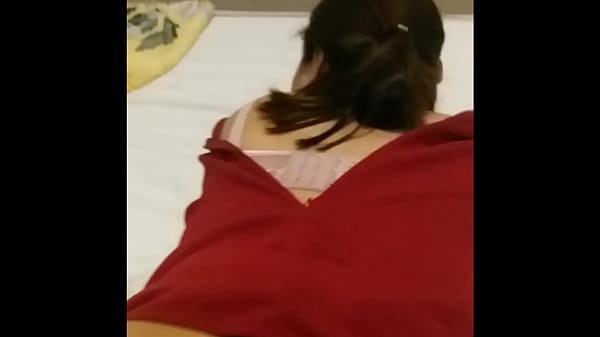 Massage yoni rồi đút cặc đụ luôn em KTV