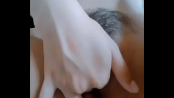 Em sinh viên nứng lồn suốt ngày chỉ biết móc lồn