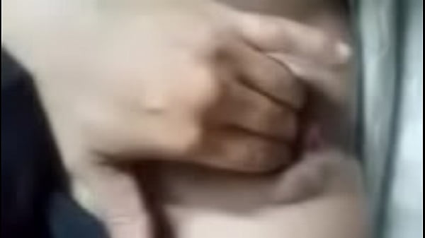Đỉnh cao gái dâm cho sextoy lút cán vào bím khi nứng