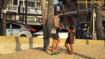 Lần Đầu Địt Đít Điên Cuồng Cùng Em Thái Siêu Nóng Bỏng